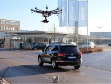 Filmproduktion Luftaufnahmen Drohne Auto - by SkyOptix